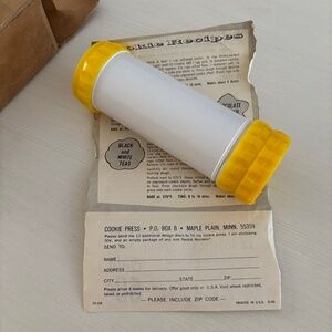 Vintage Cookie Press - Recipes and Original Box